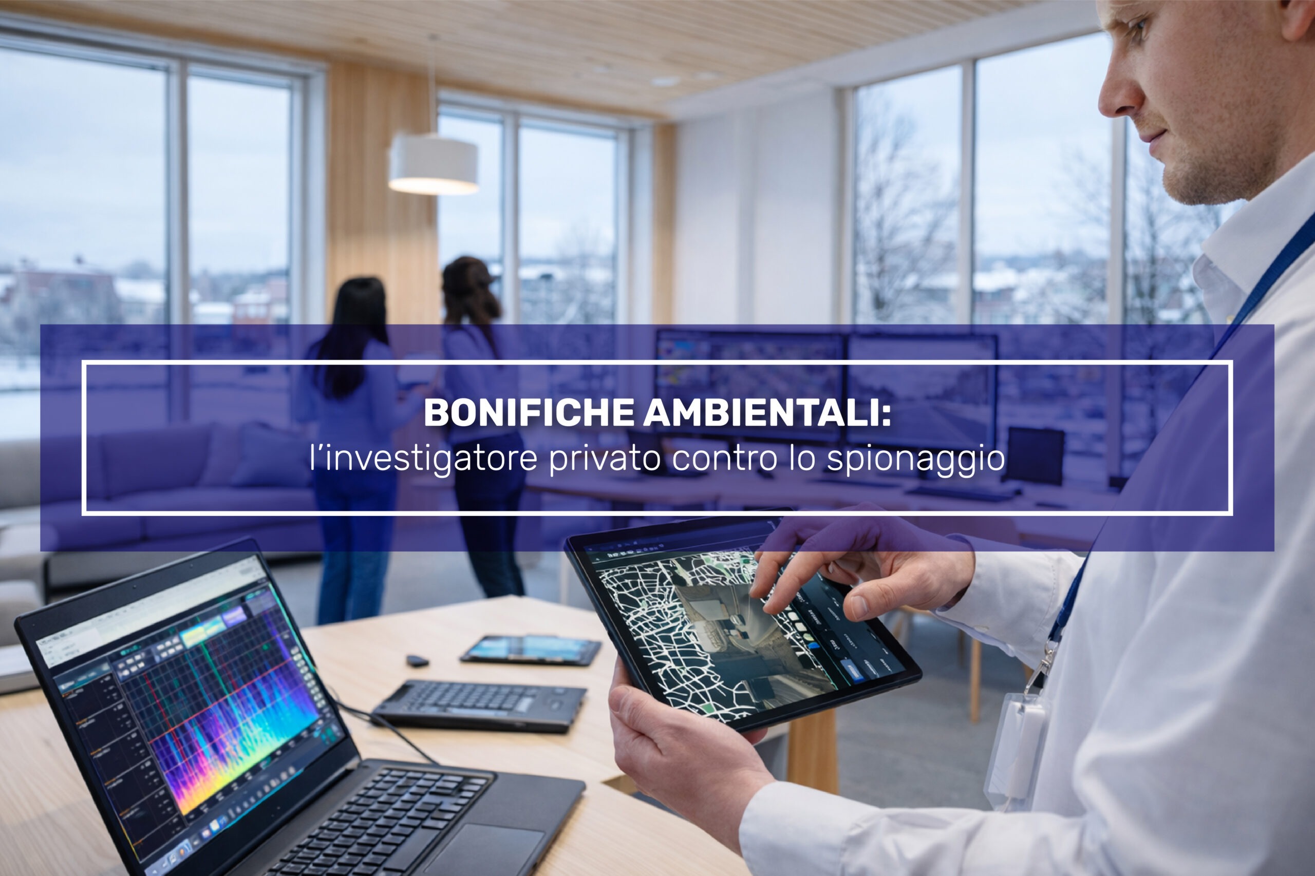 Investigatore privato esegue bonifiche ambientali per il rilevamento di microspie in un ufficio aziendale.